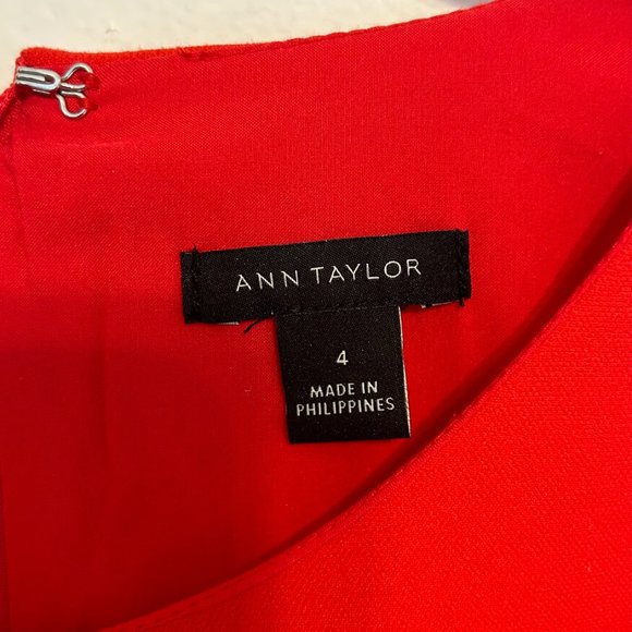 Ann Taylor | Red Quarter Bell Sleeved Dress - Size - Picture 7 of 11